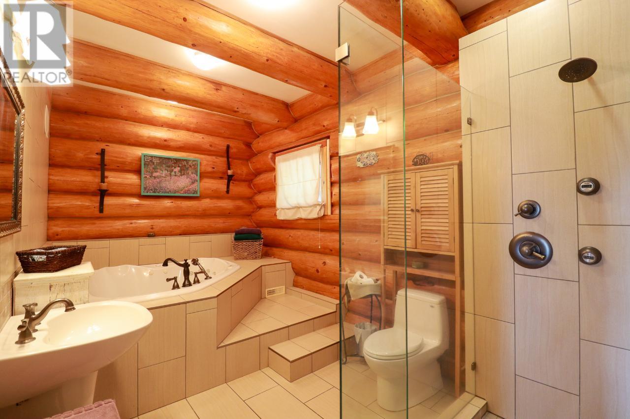 3901 COTTONWOOD Lane, Naramata