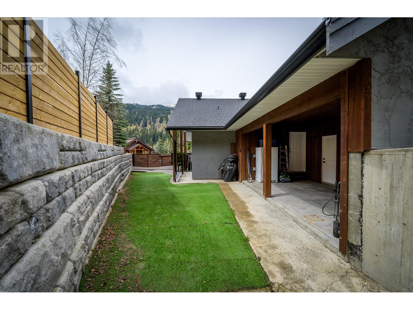 Photo 23 of 2401 Fairways Drive, Sun Peaks BC