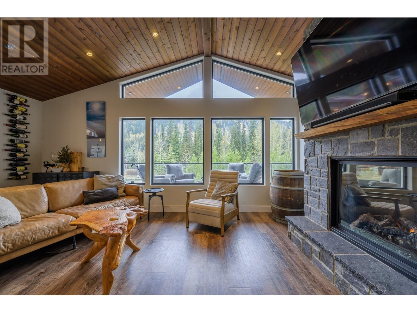 Photo 8 of 2401 Fairways Drive, Sun Peaks BC