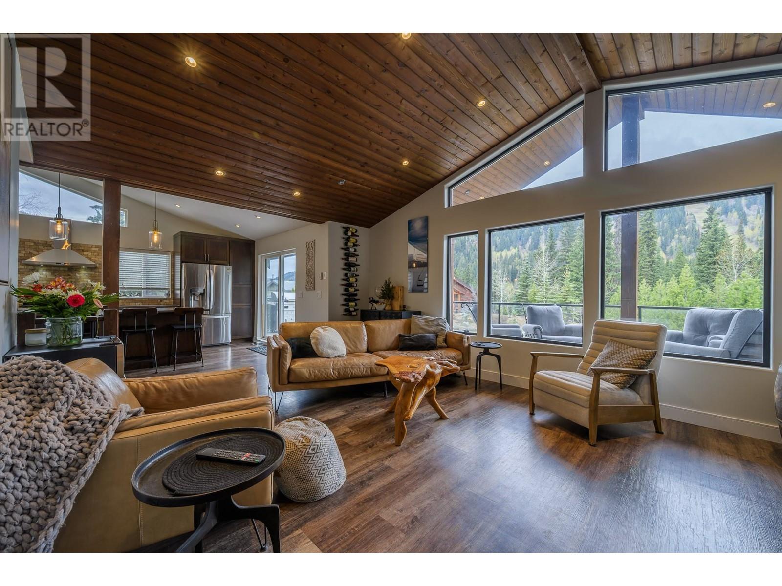 Photo 9 of 2401 Fairways Drive, Sun Peaks BC