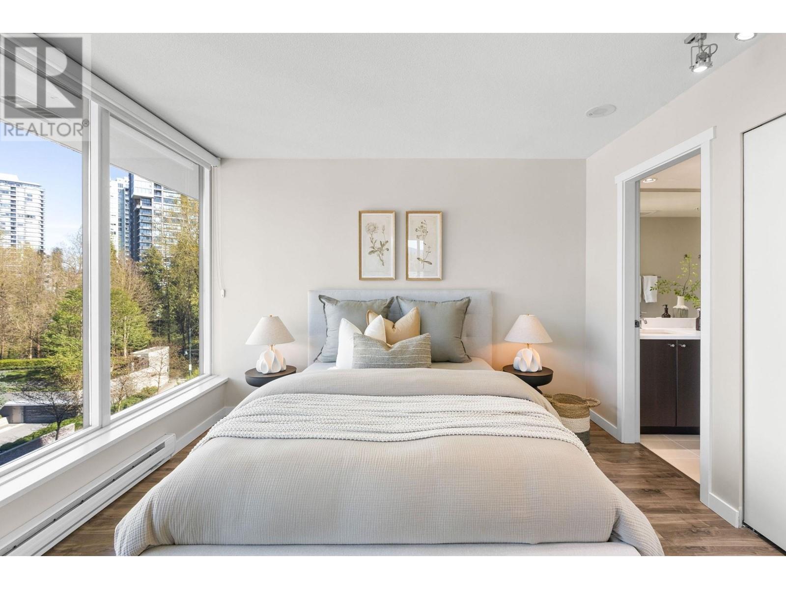 706 651 NOOTKA WAY, Port Moody real estate listing R2999993