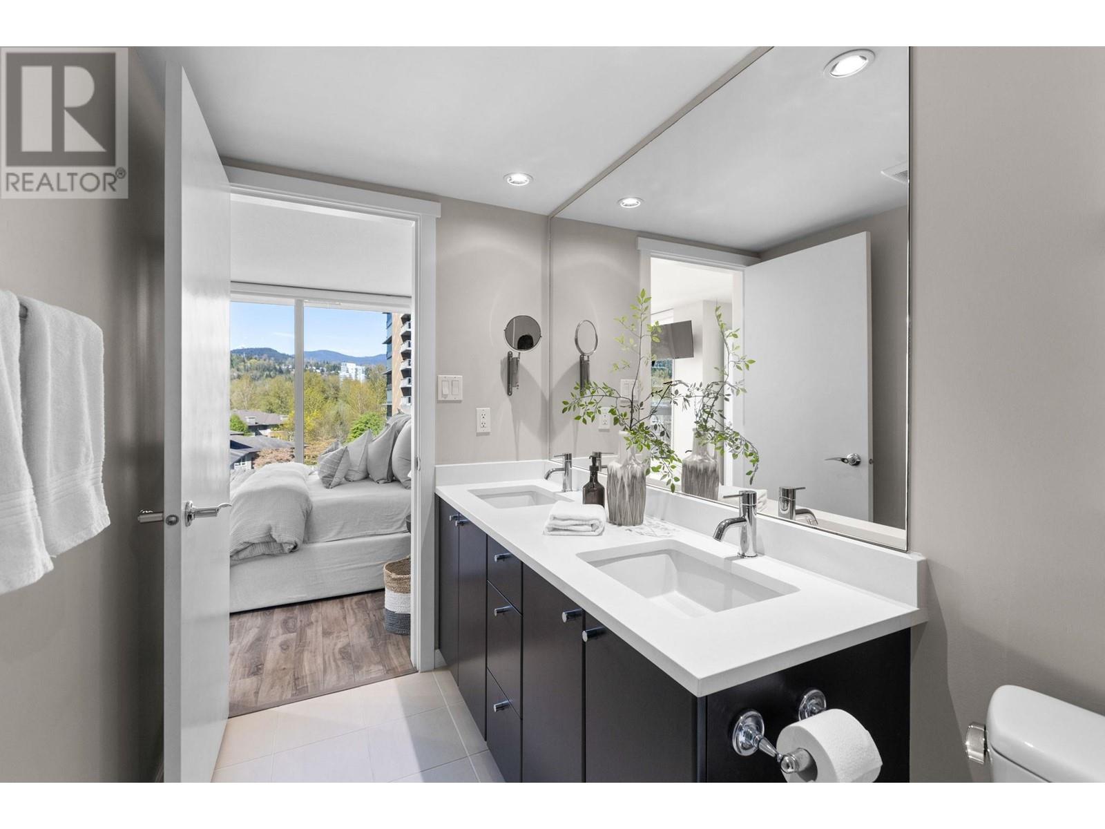 706 651 NOOTKA WAY, Port Moody real estate listing R2999993