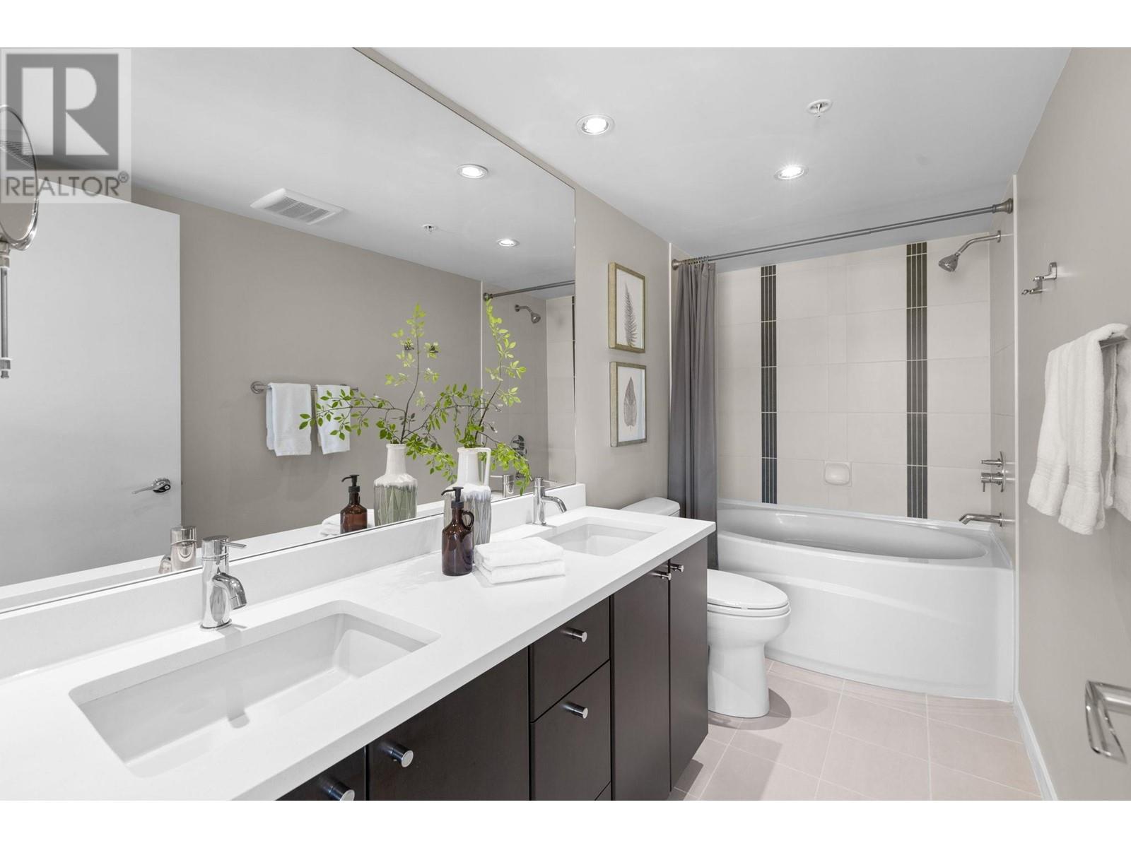 706 651 NOOTKA WAY, Port Moody real estate listing R2999993