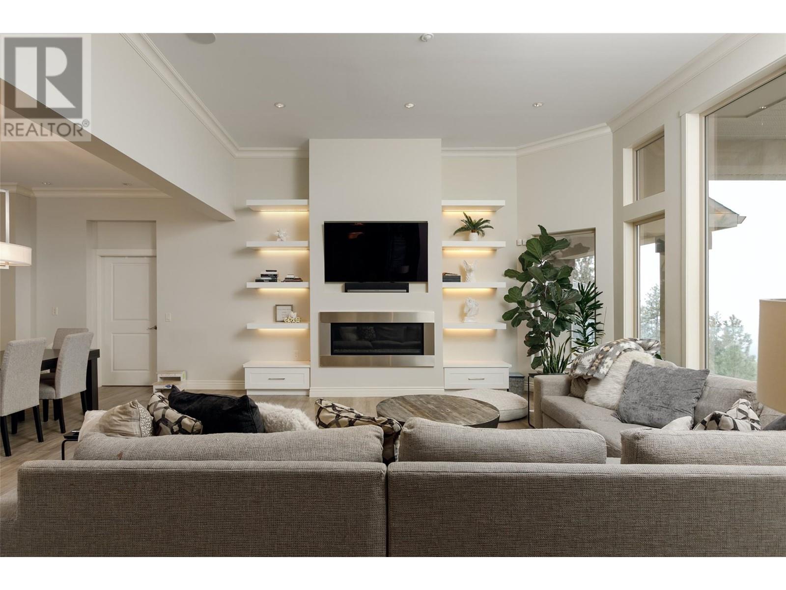  4828 CARMEL Crescent, Kelowna