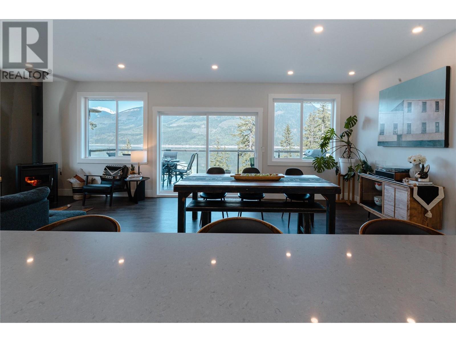 8420 23 Highway S, Revelstoke