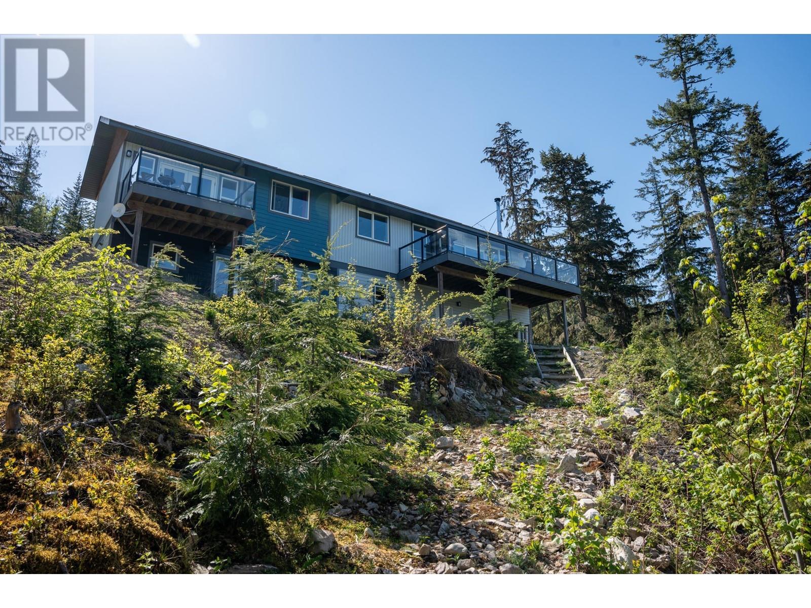 8420 23 Highway S, Revelstoke
