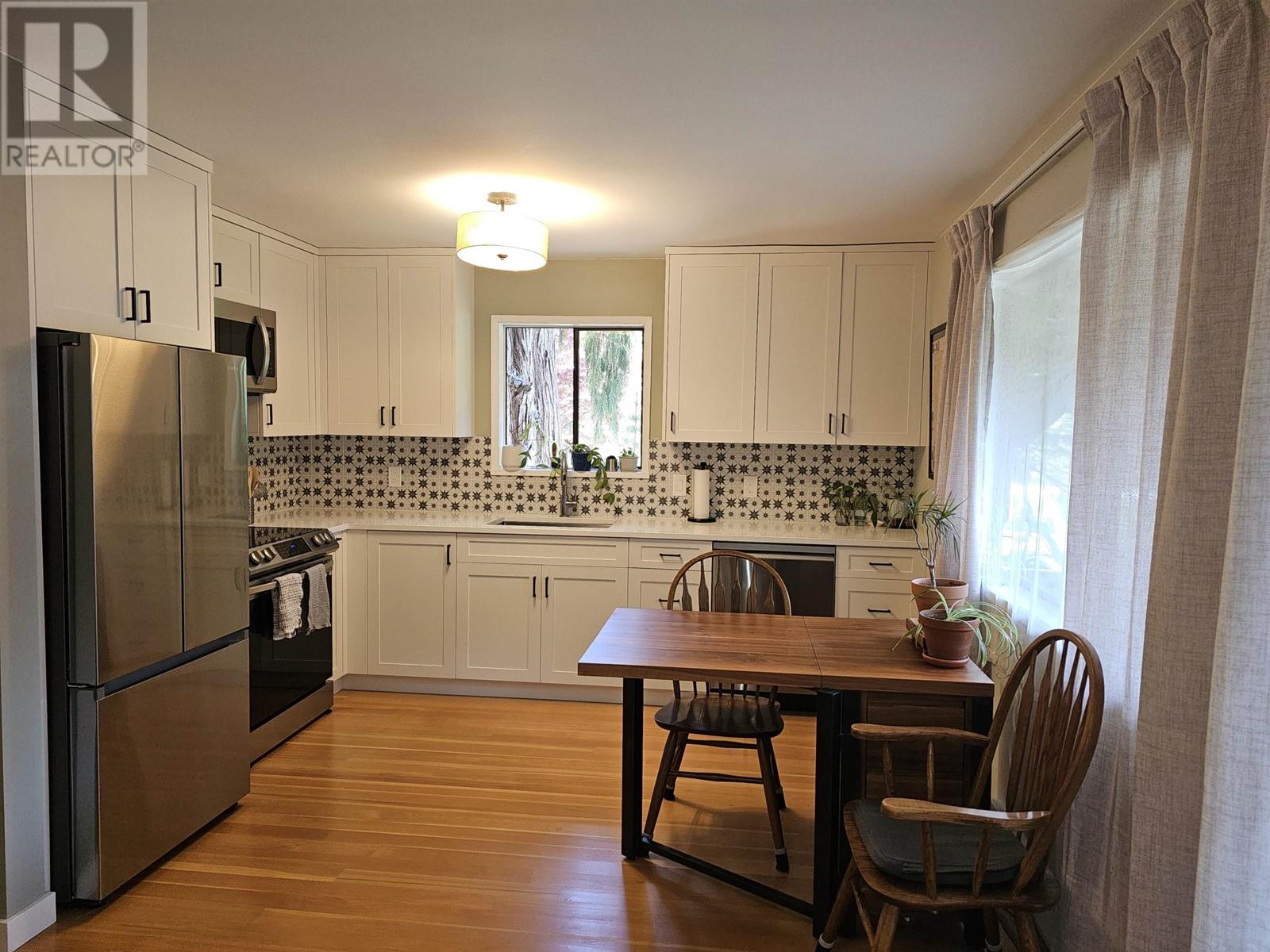 12649 MERRILL CRESCENT, Sechelt