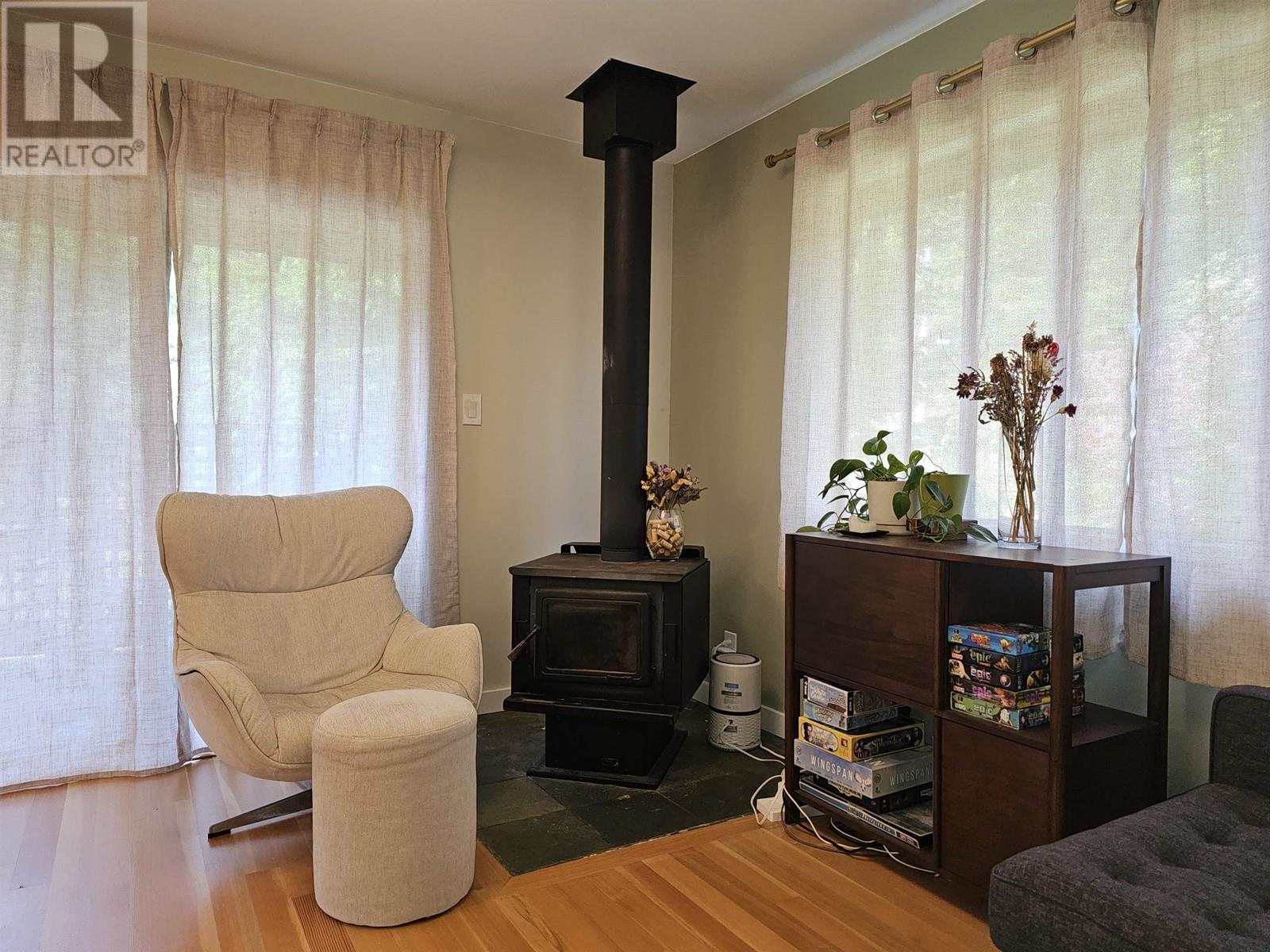 12649 MERRILL CRESCENT, Sechelt