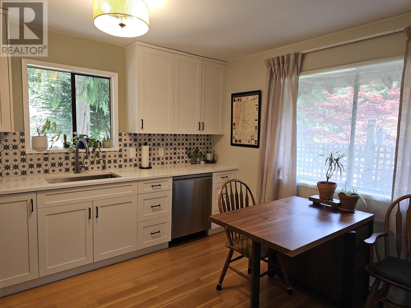12649 MERRILL CRESCENT, Sechelt