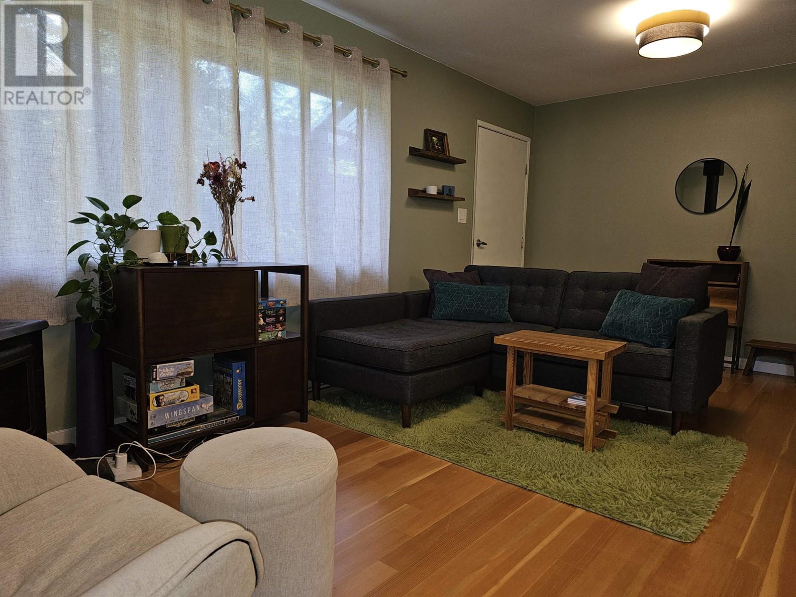 12649 MERRILL CRESCENT, Sechelt