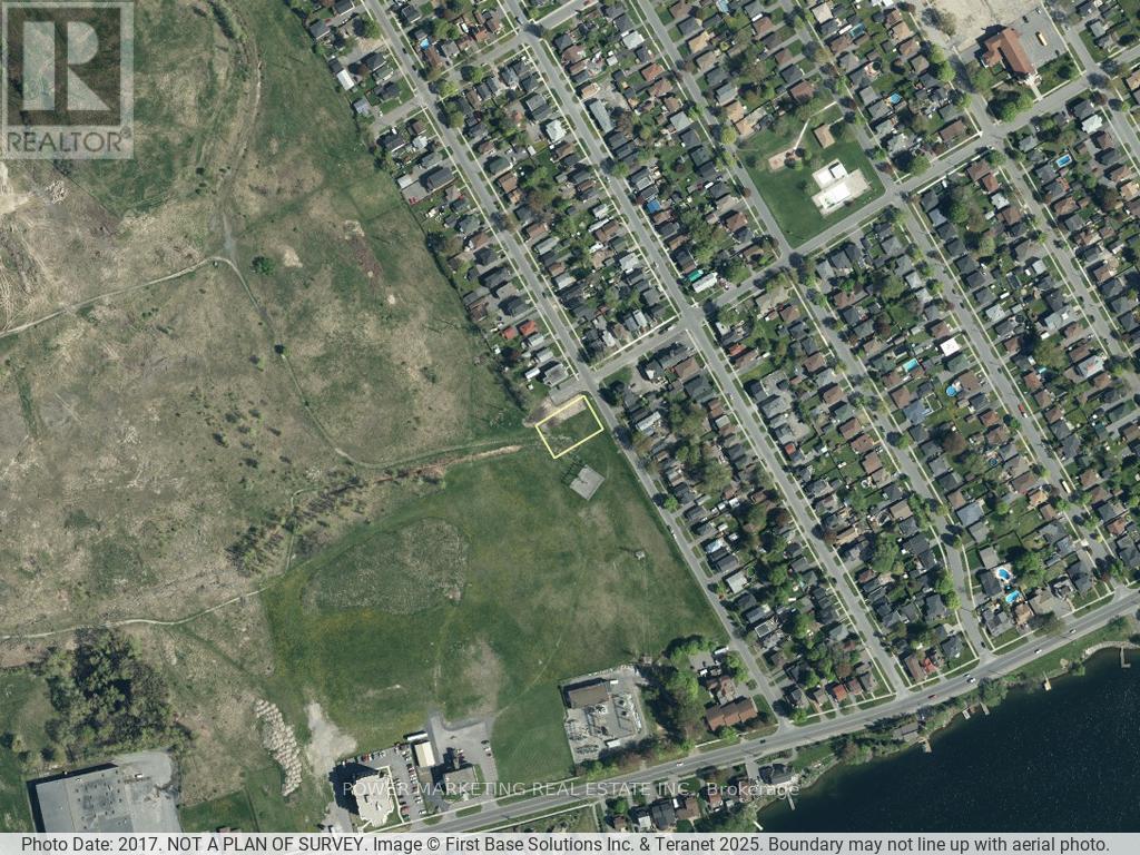 Photo 3 of 9 11 19 Danis Avenue, Cornwall ON