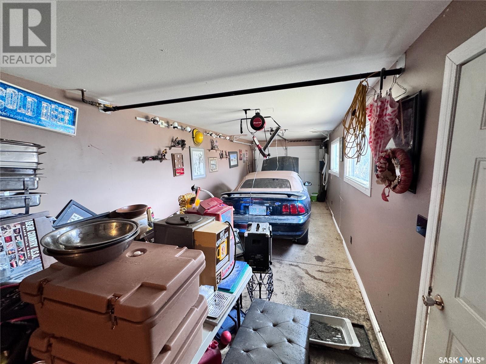Photo 17 of 302 9th Street, Humboldt SK