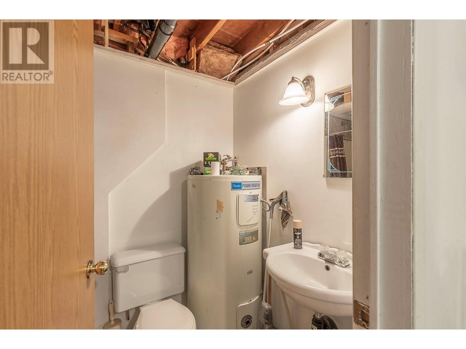 43 Hall Road, Enderby