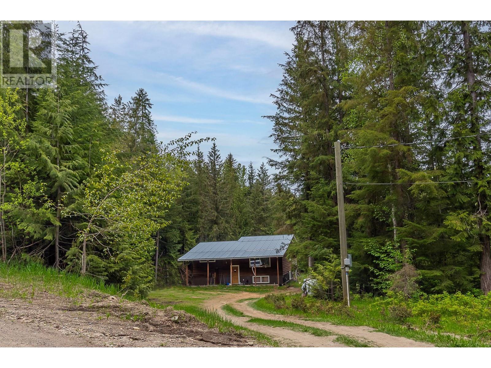 43 Hall Road, Enderby