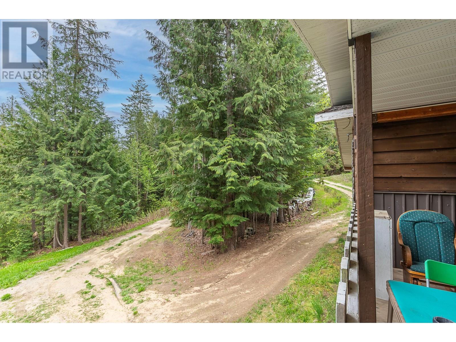 43 Hall Road, Enderby