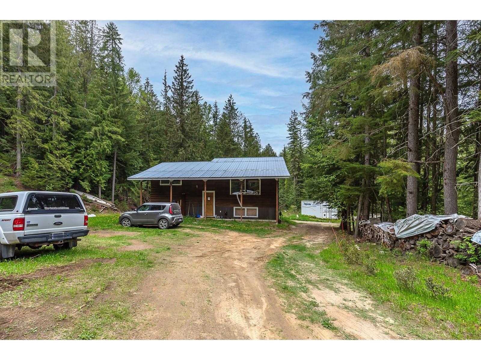 43 Hall Road, Enderby