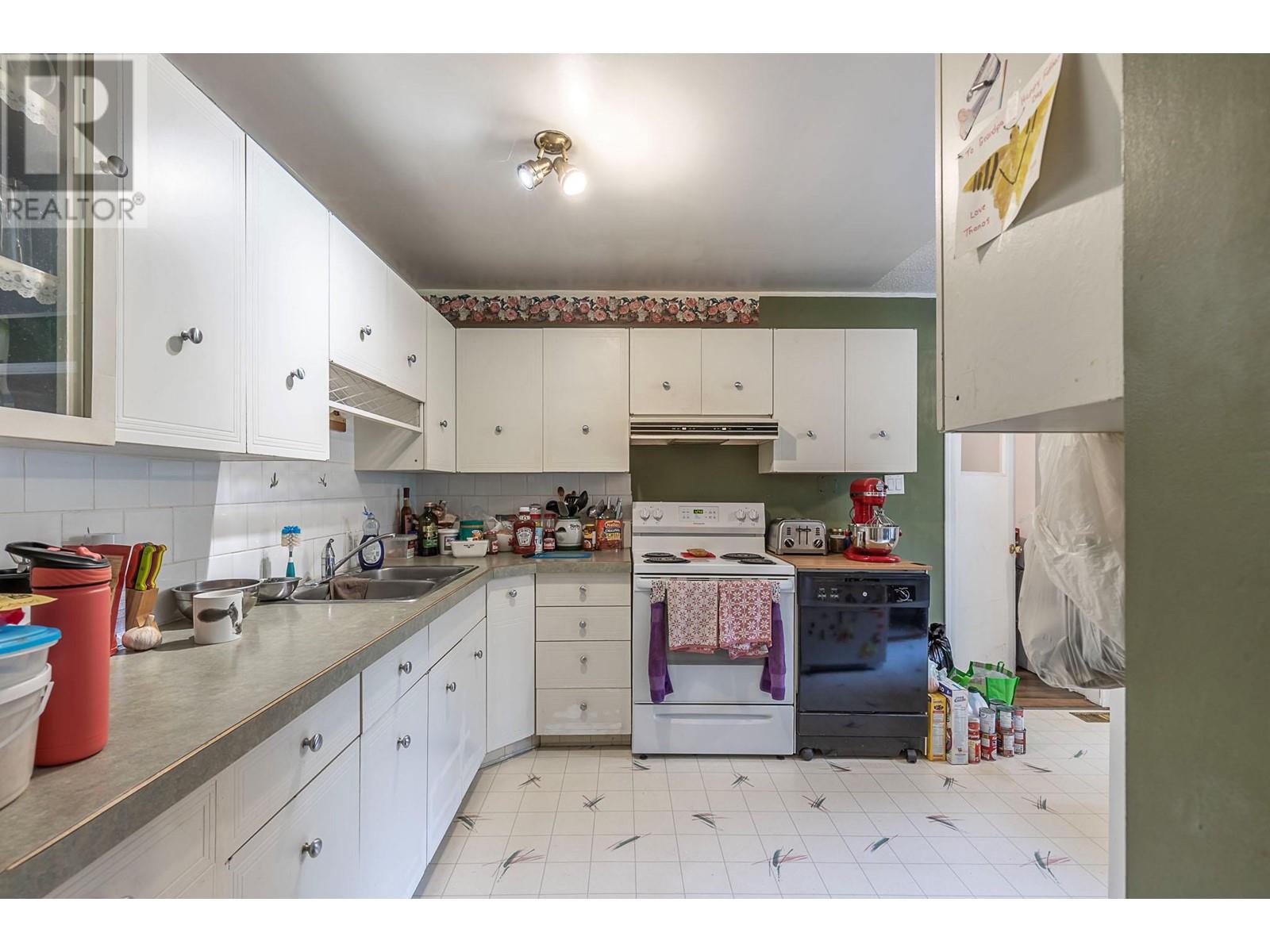 43 Hall Road, Enderby