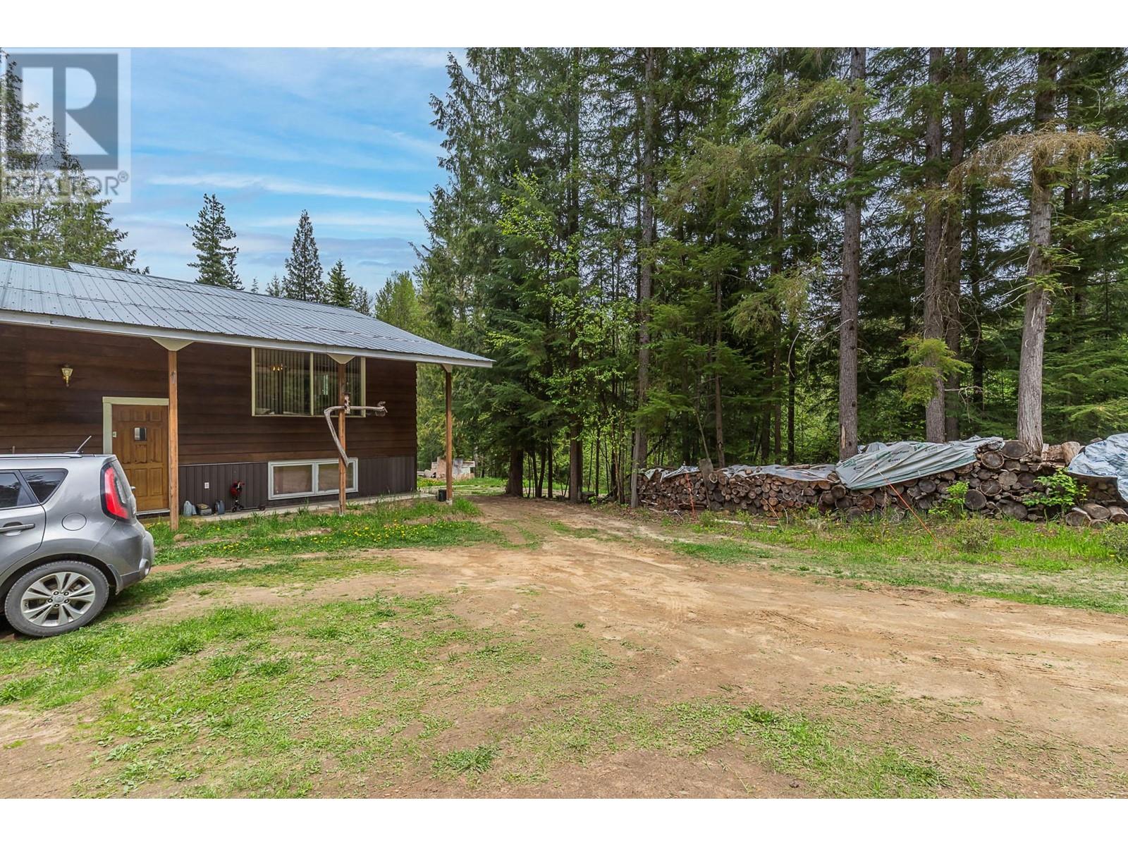 43 Hall Road, Enderby