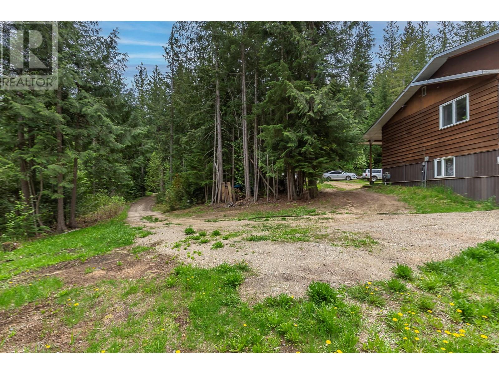 43 Hall Road, Enderby