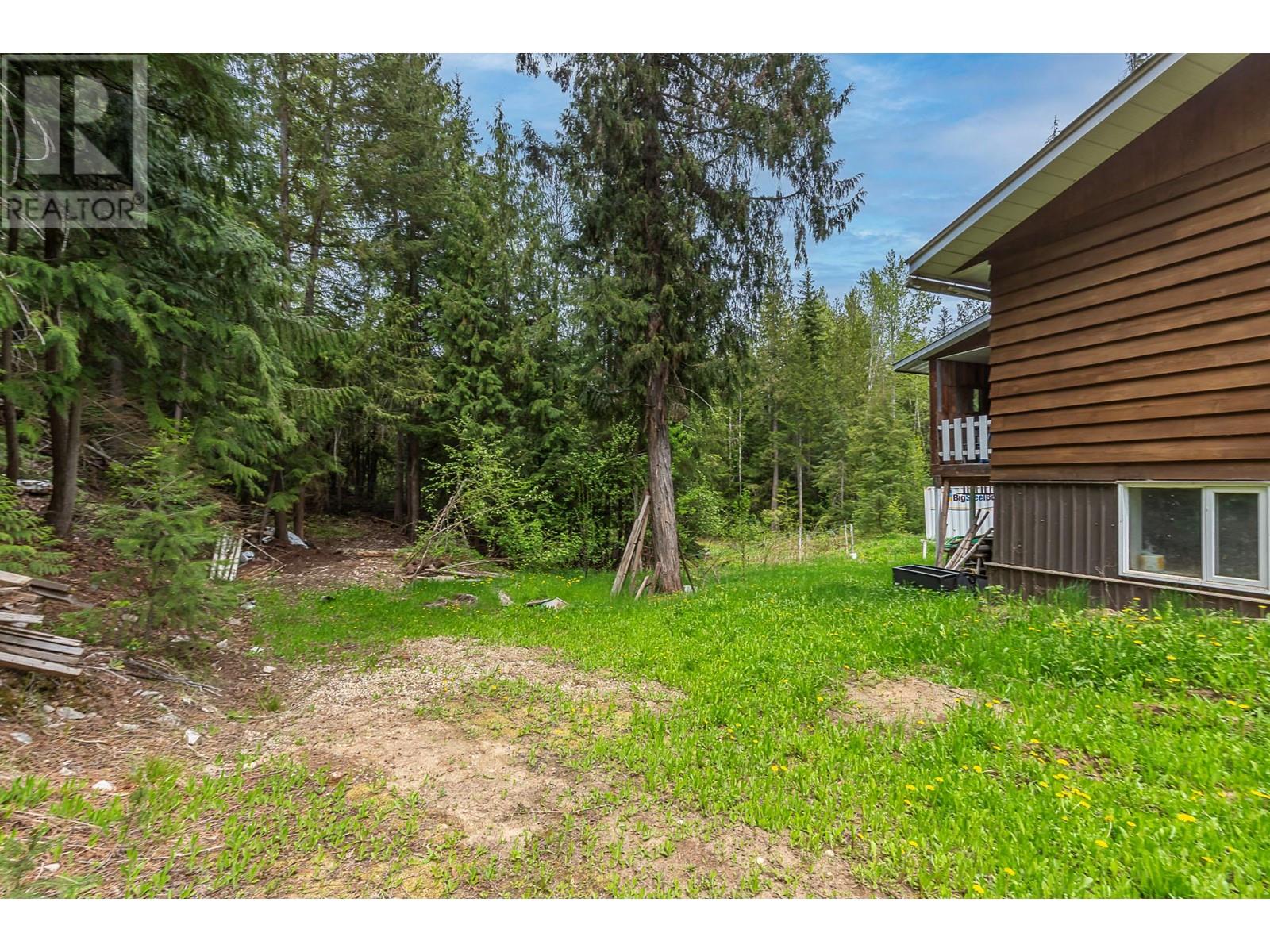 43 Hall Road, Enderby