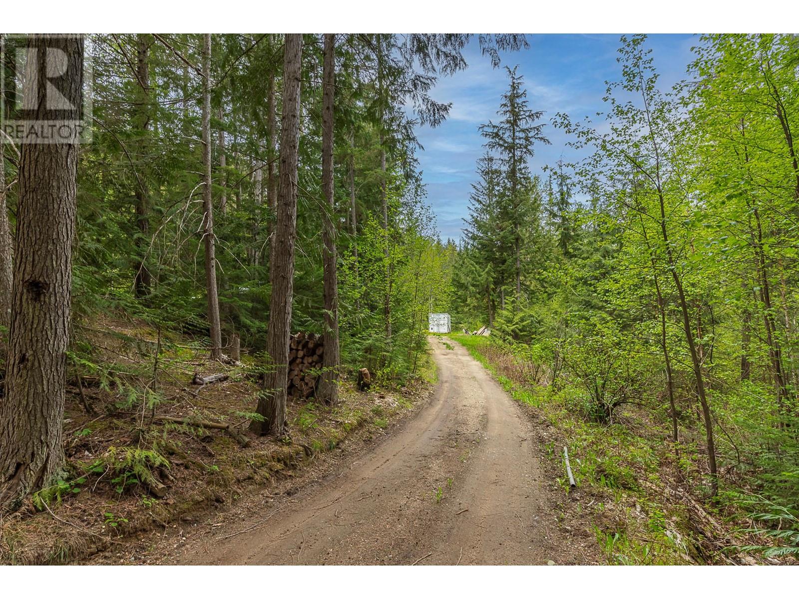 43 Hall Road, Enderby