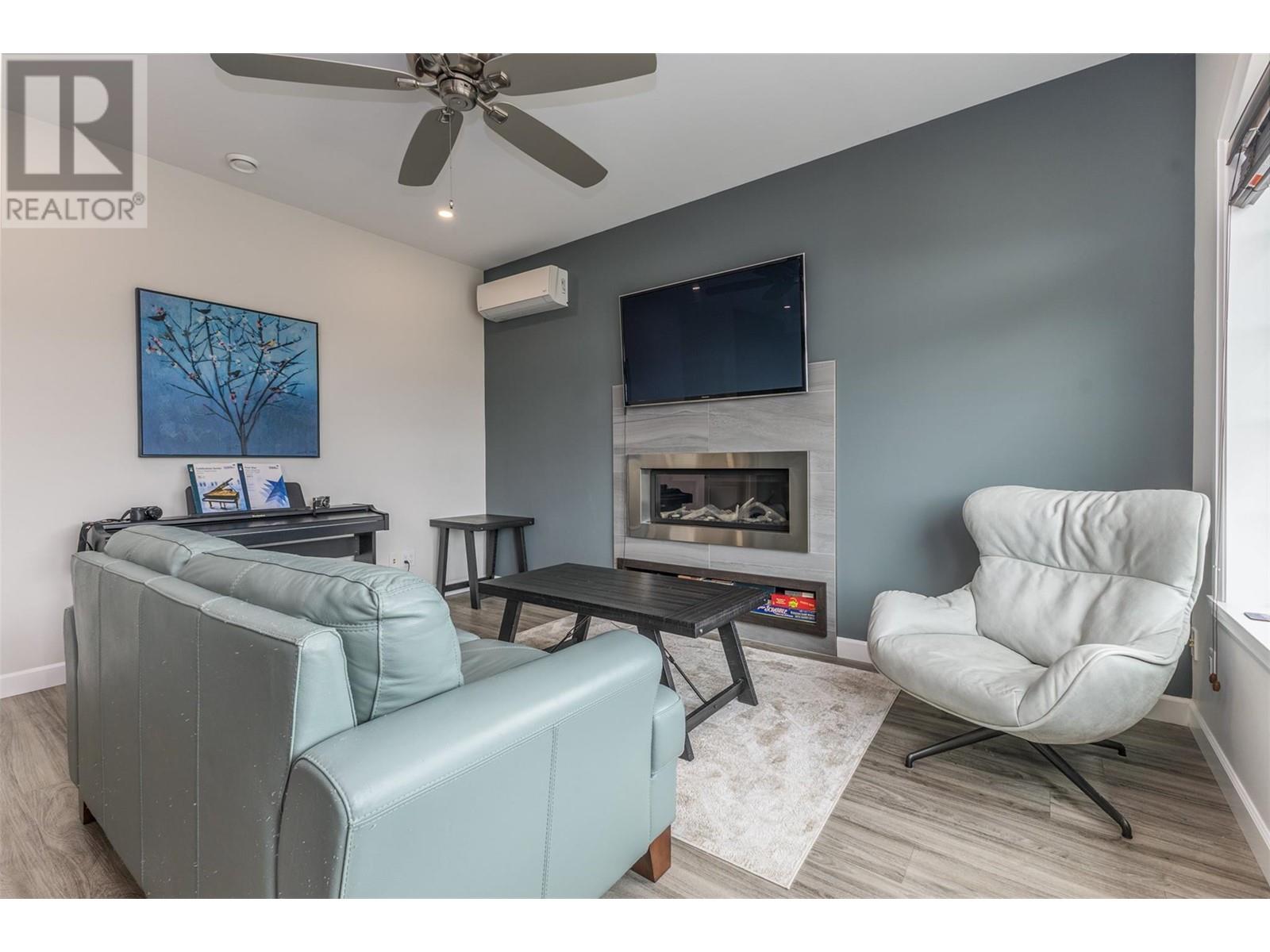 32 1070 1 Street Southeast, Salmon Arm