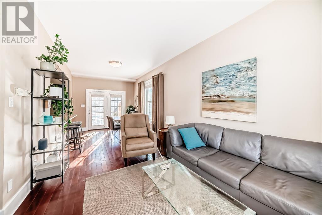Single Family House for Sale in   Avenue SW Altadore Calgary 