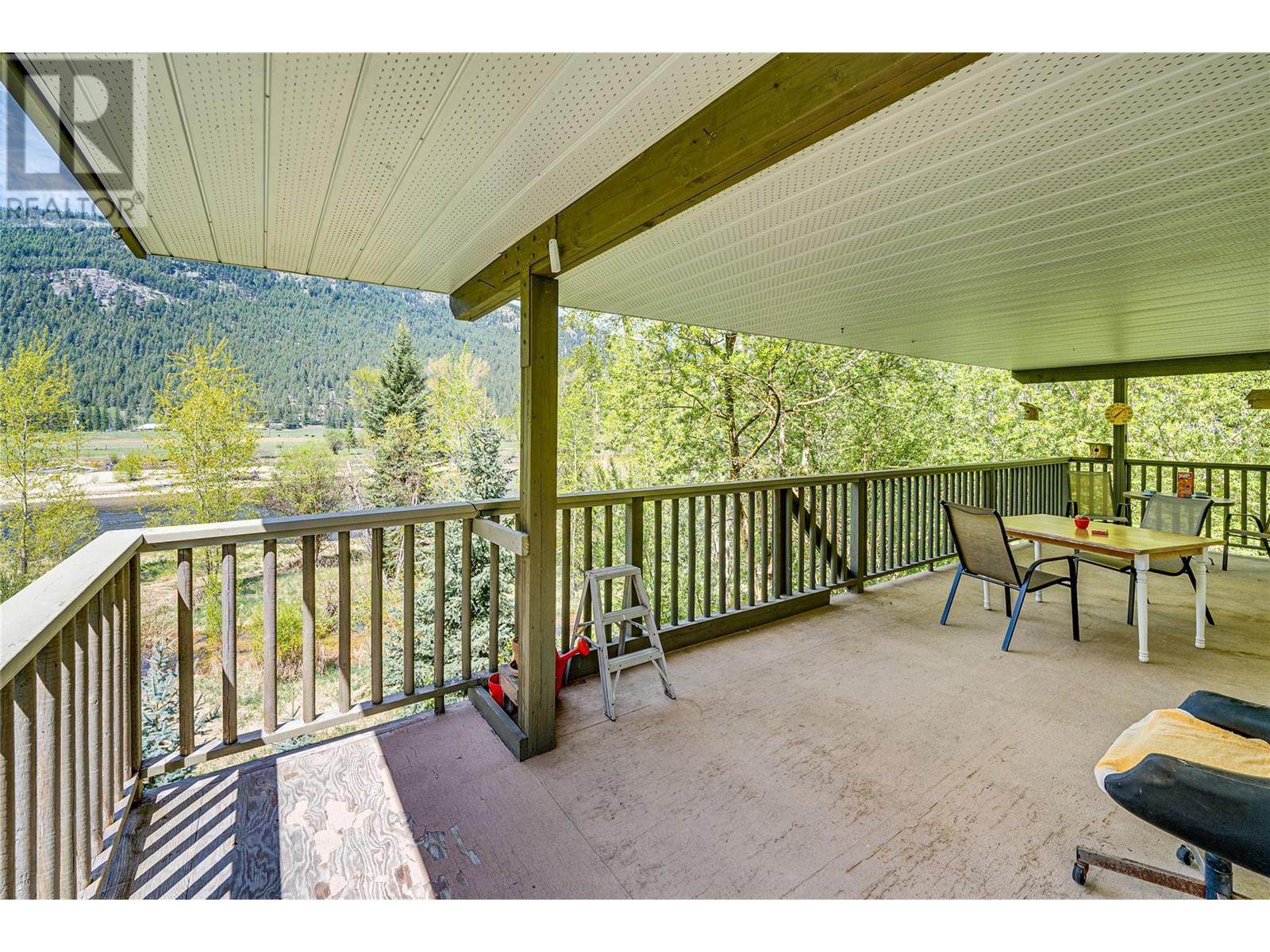 3315 Fiva Creek Road S, Westbridge