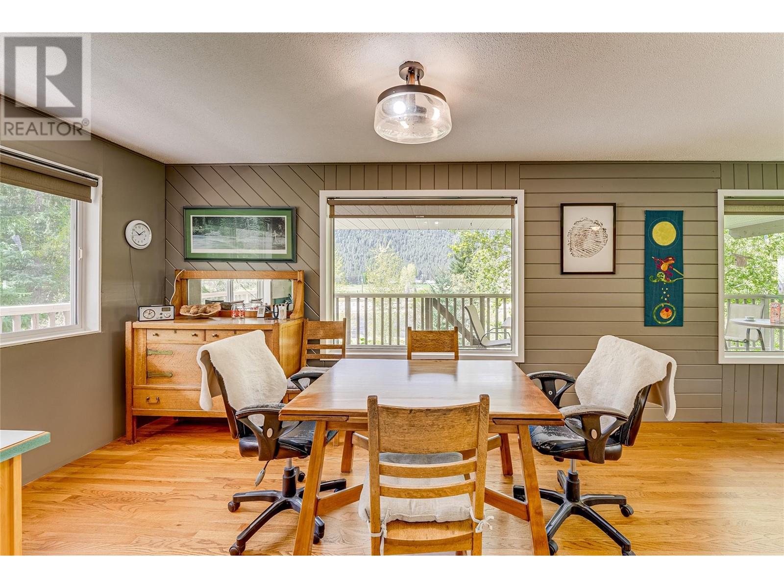 3315 Fiva Creek Road S, Westbridge