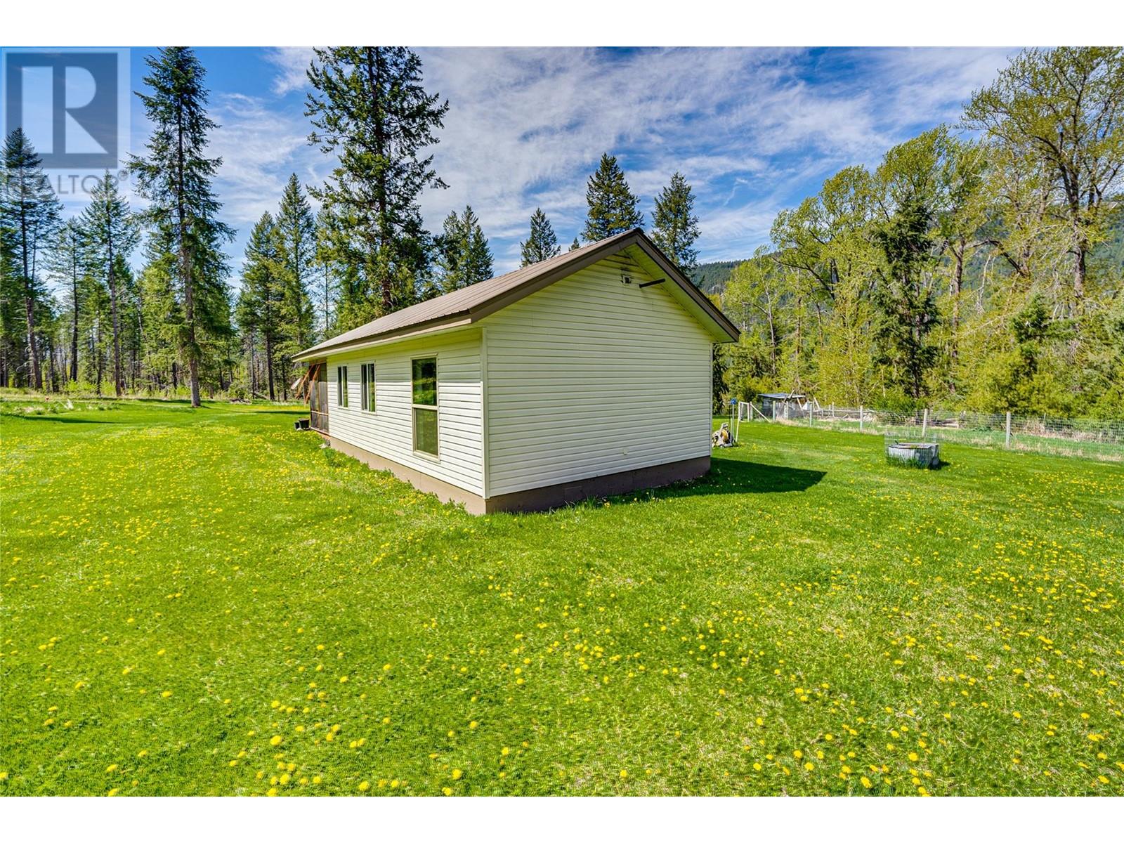 3315 Fiva Creek Road S, Westbridge