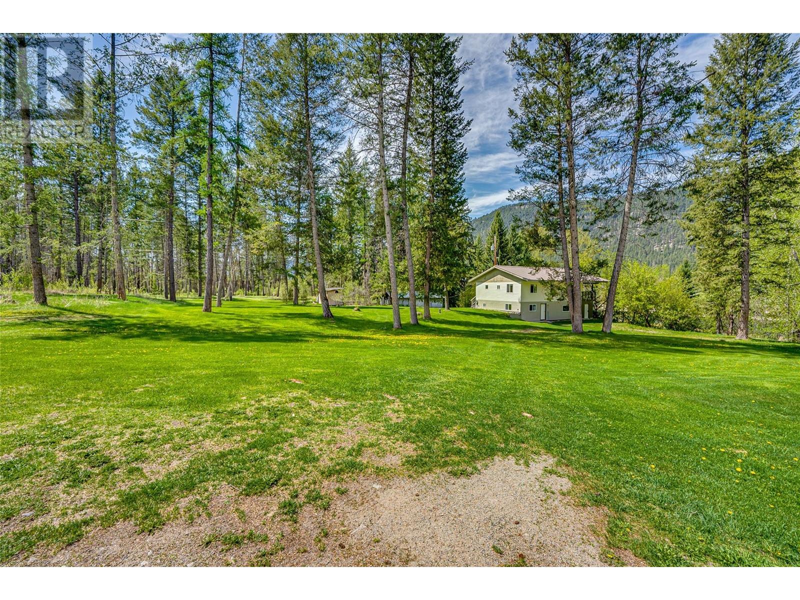 3315 Fiva Creek Road S, Westbridge