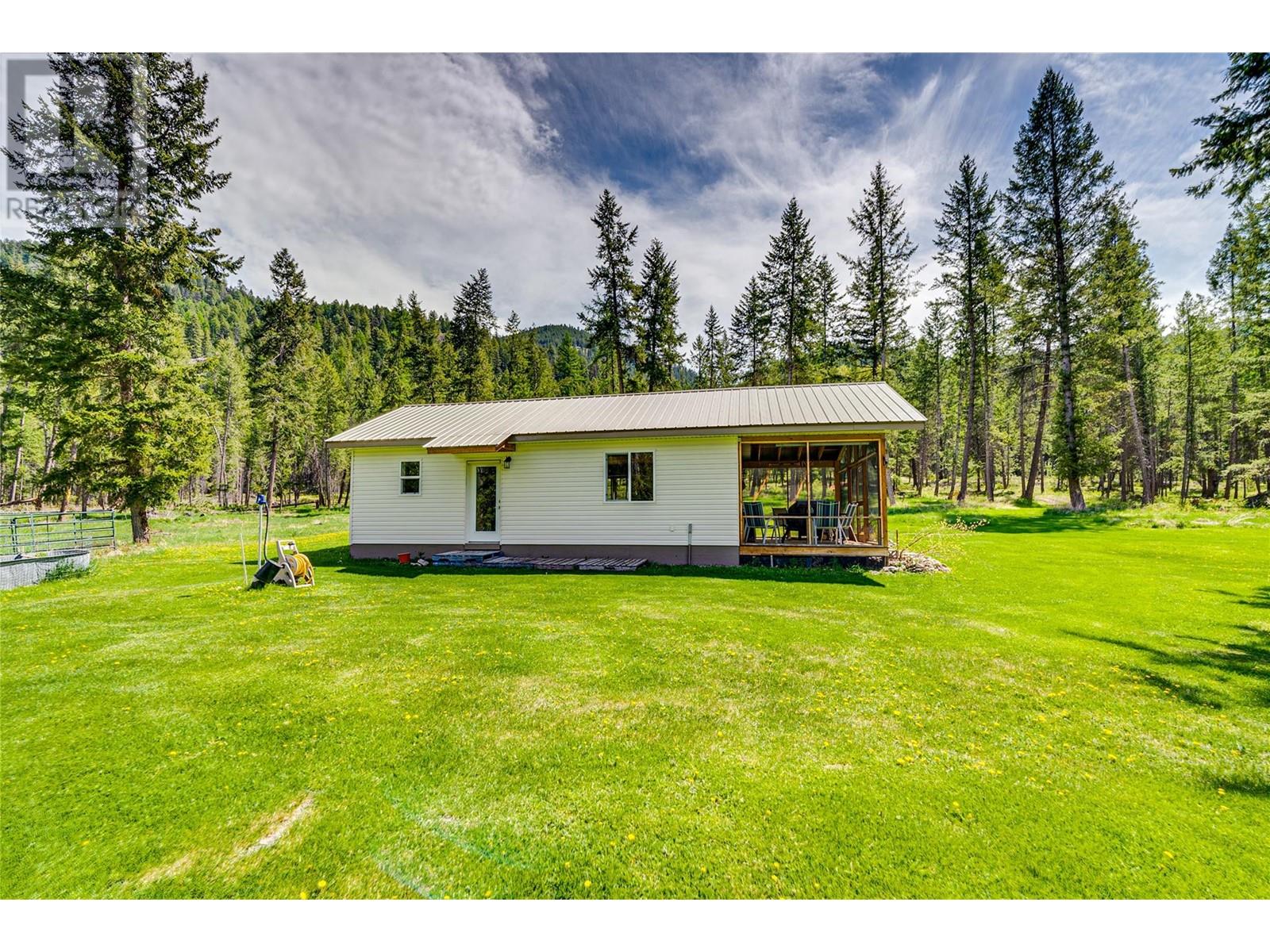 3315 Fiva Creek Road S, Westbridge