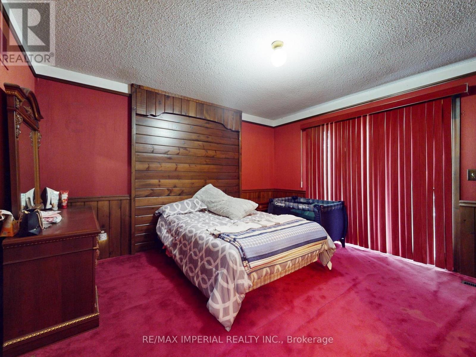 22 RATCLIFF ROAD - 23