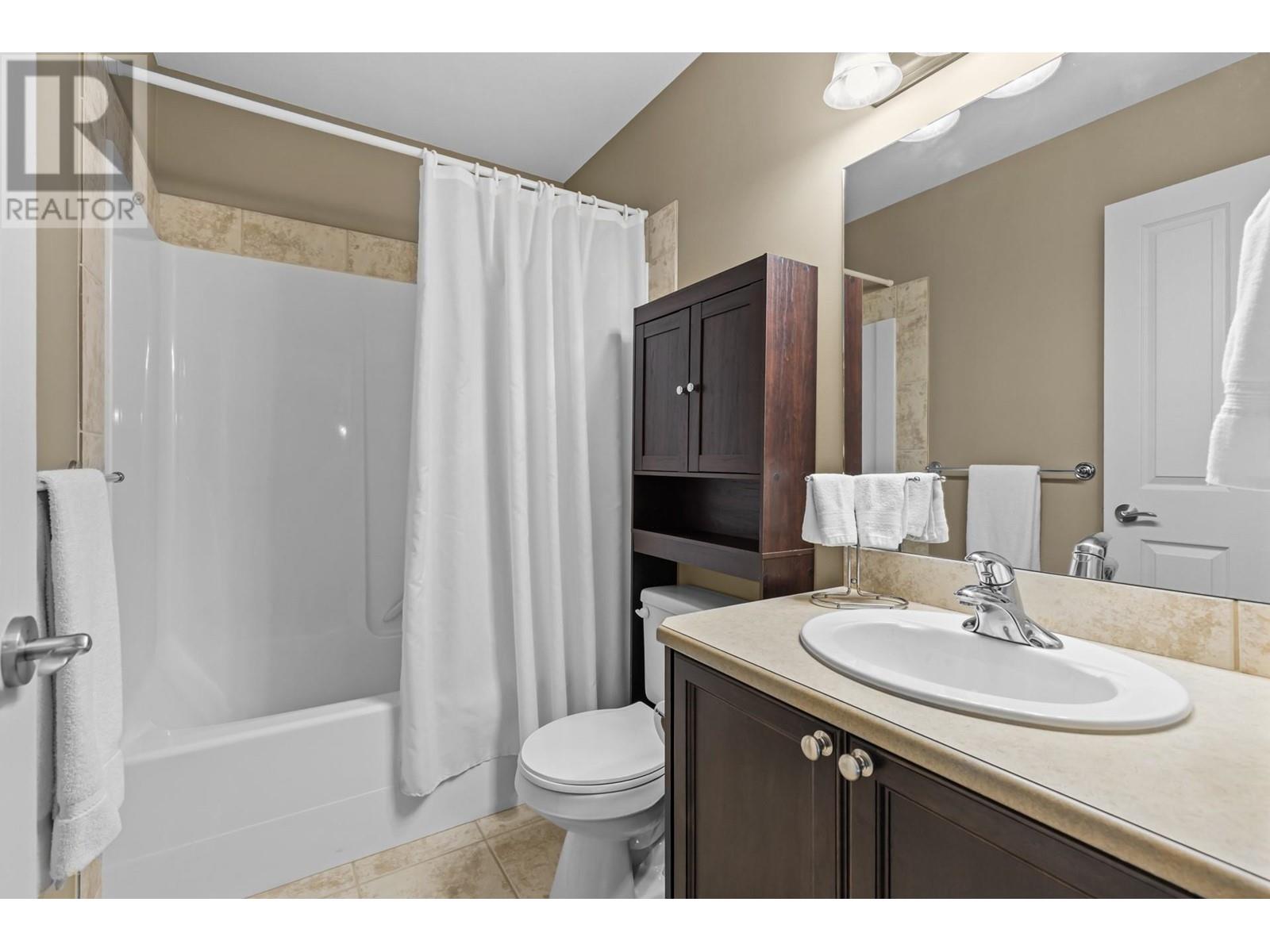 4908 Warbler Court, Kelowna