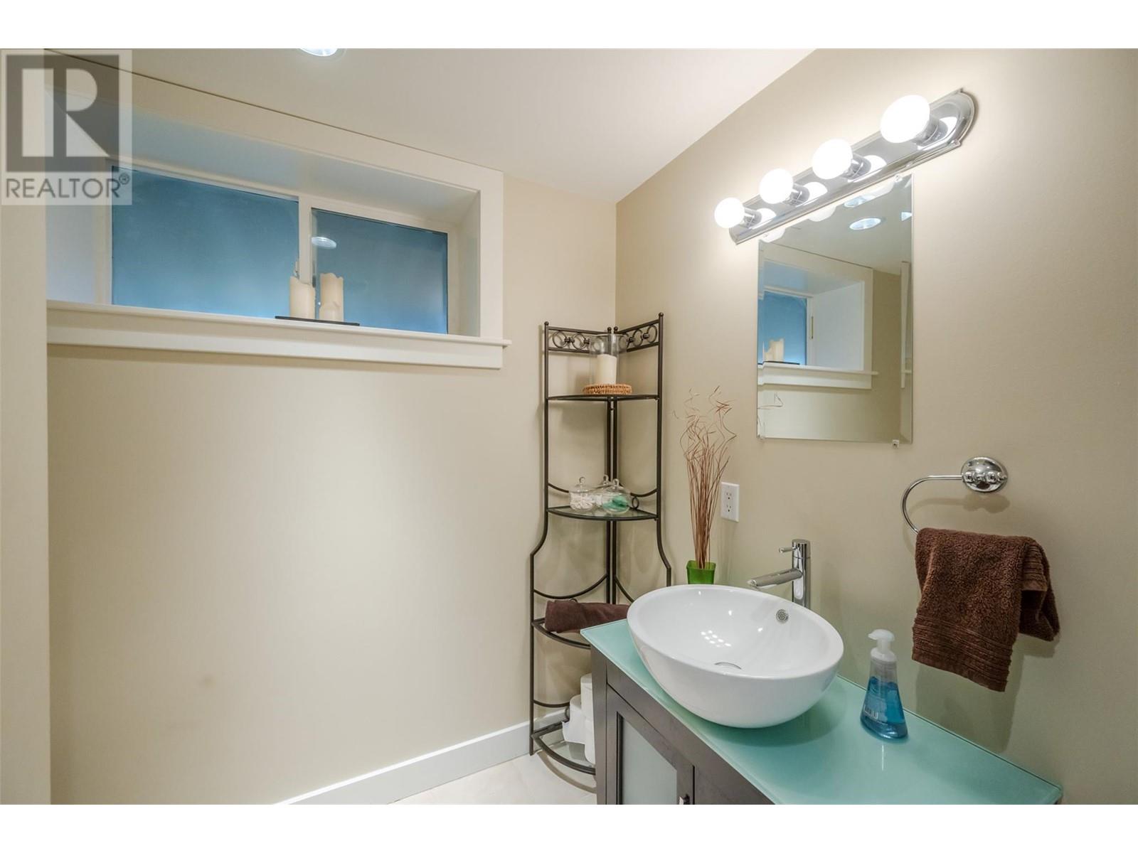  5545 Sawmill Road, Oliver