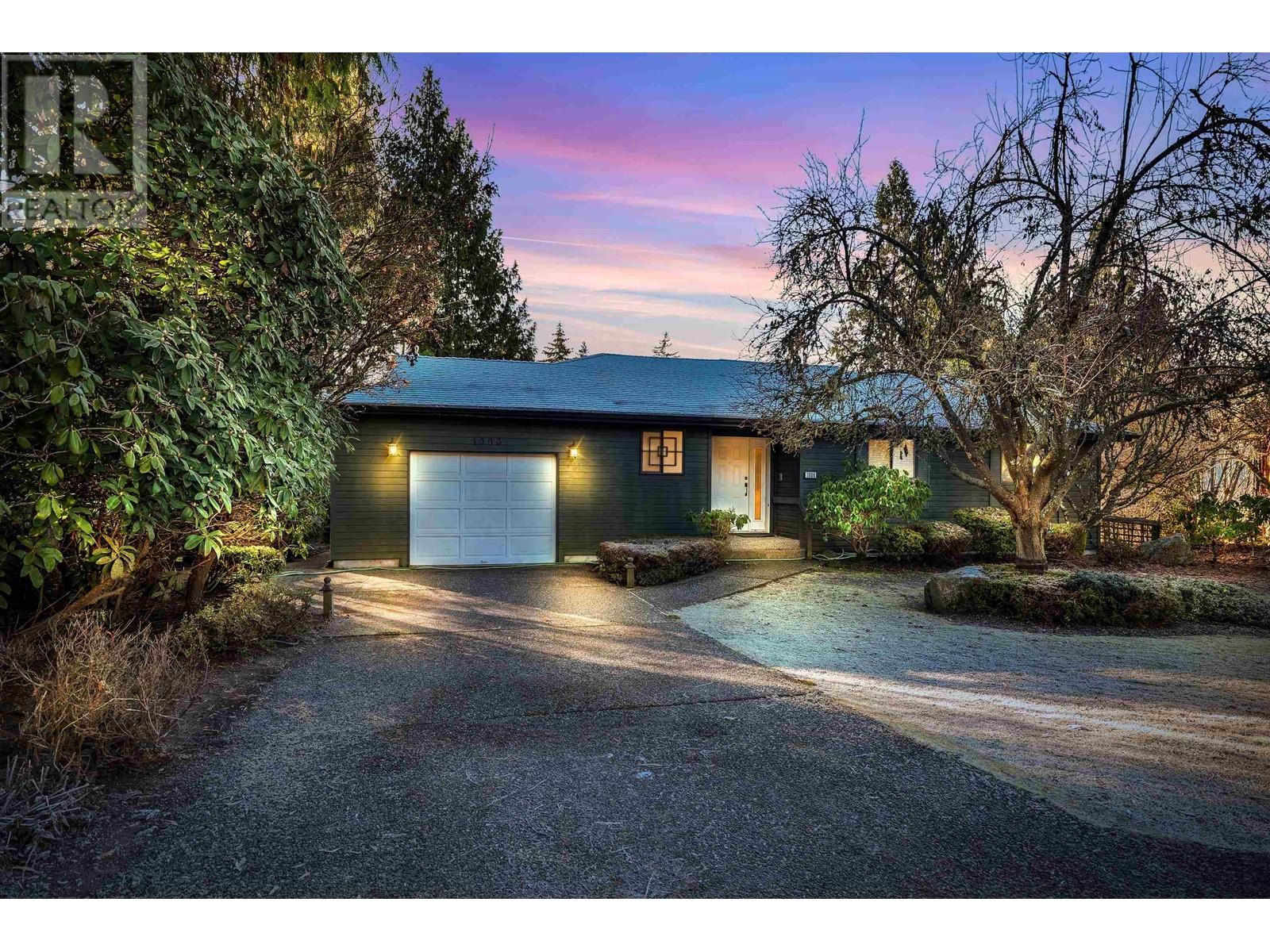 1000 LANARK PLACE, Squamish real estate listing for sale