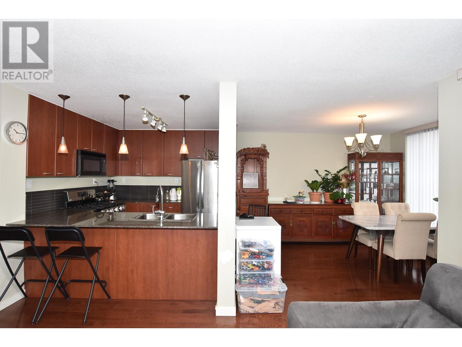 Photo 11 of 2803 7108 Collier Street, Burnaby BC