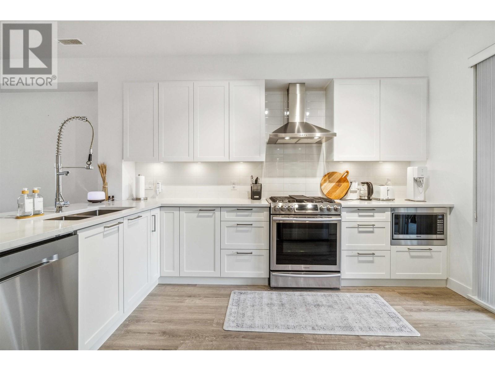 Photo 24 of 16 2145 Prairie Avenue, Port Coquitlam BC