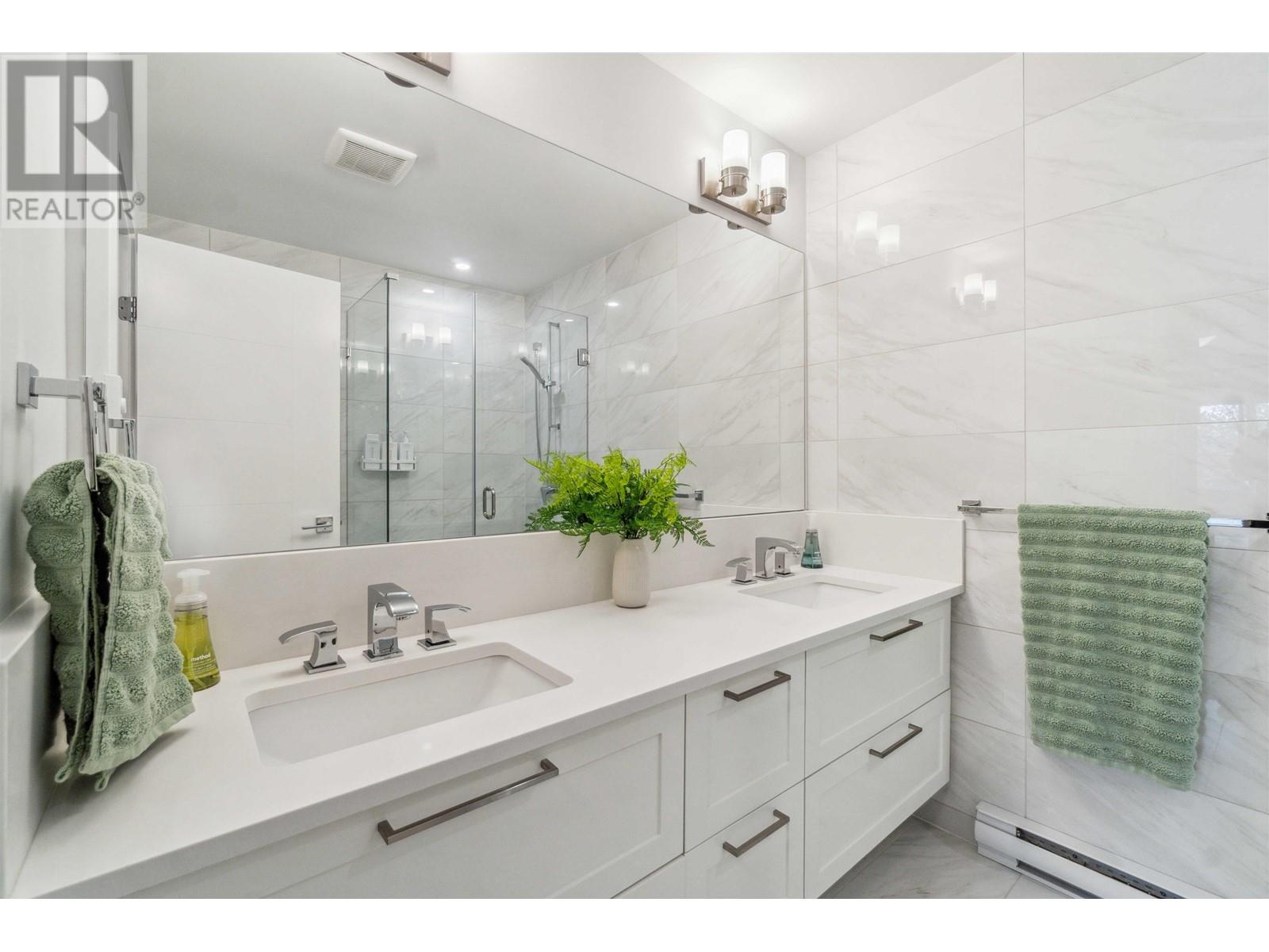 Photo 9 of 16 2145 Prairie Avenue, Port Coquitlam BC