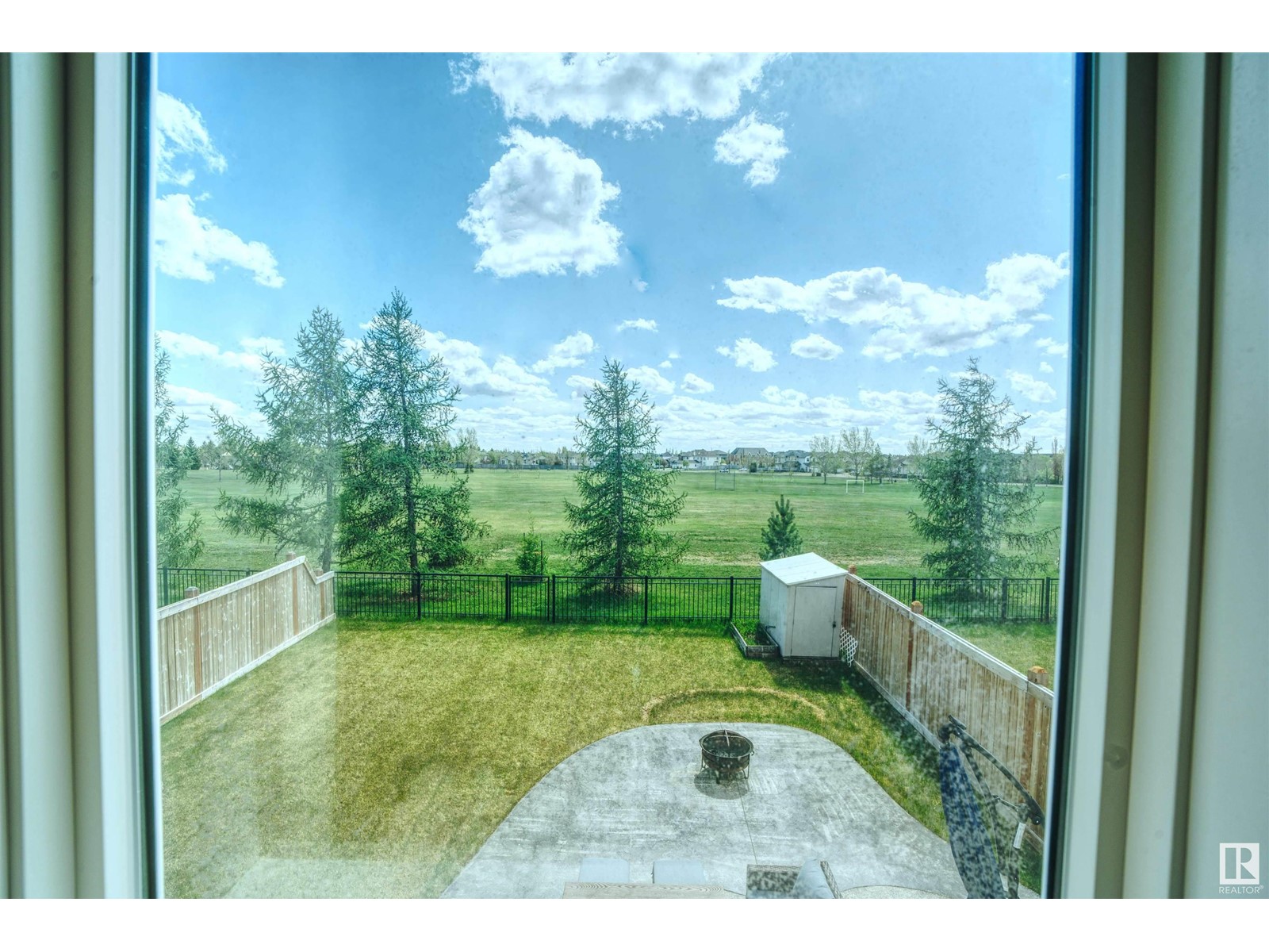 Photo 32 of 10627 180 Av Nw, Edmonton AB