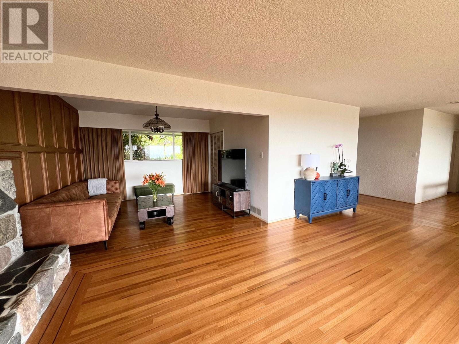 875 EYREMOUNT DRIVE, West Vancouver