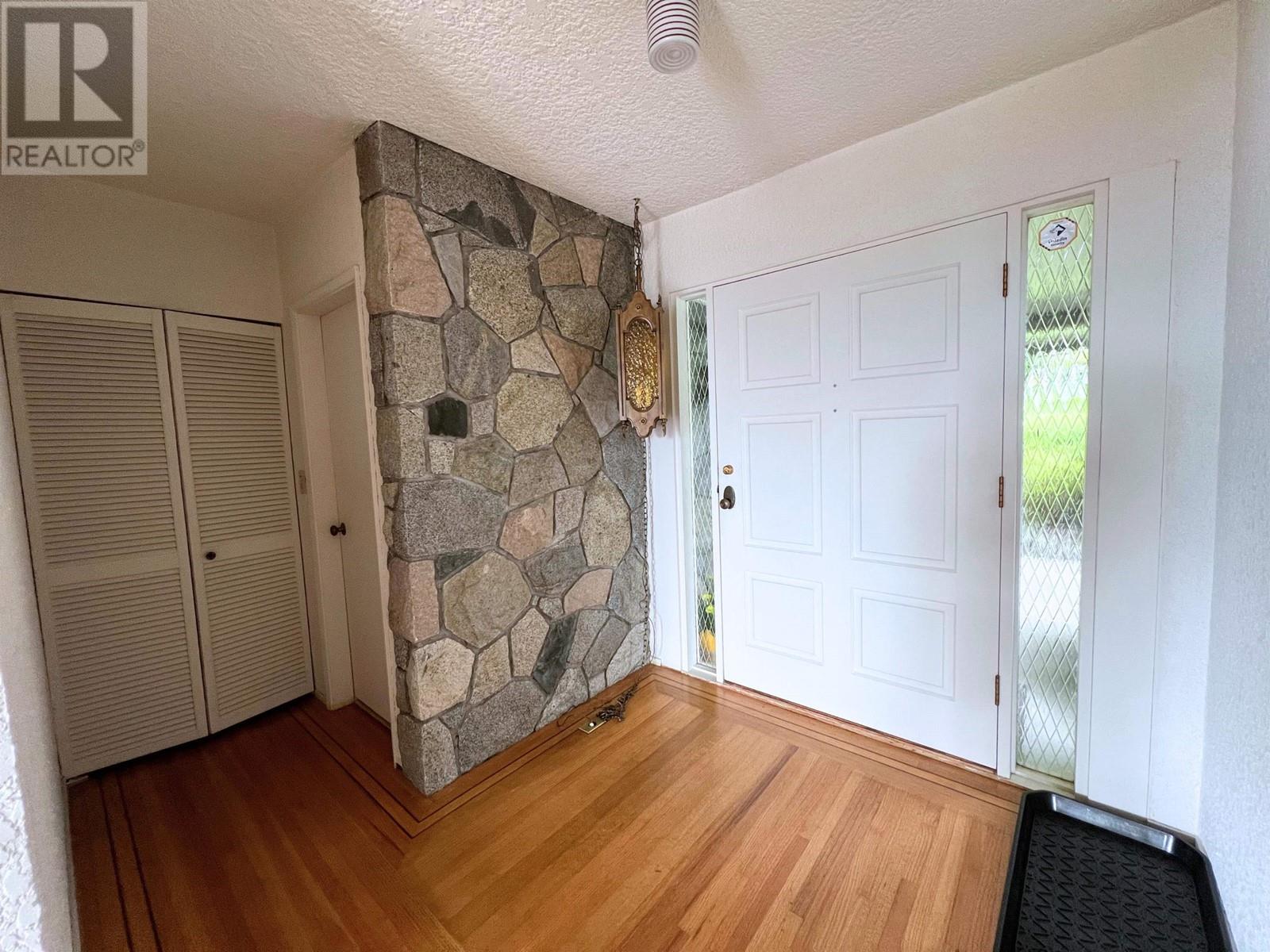 875 EYREMOUNT DRIVE, West Vancouver