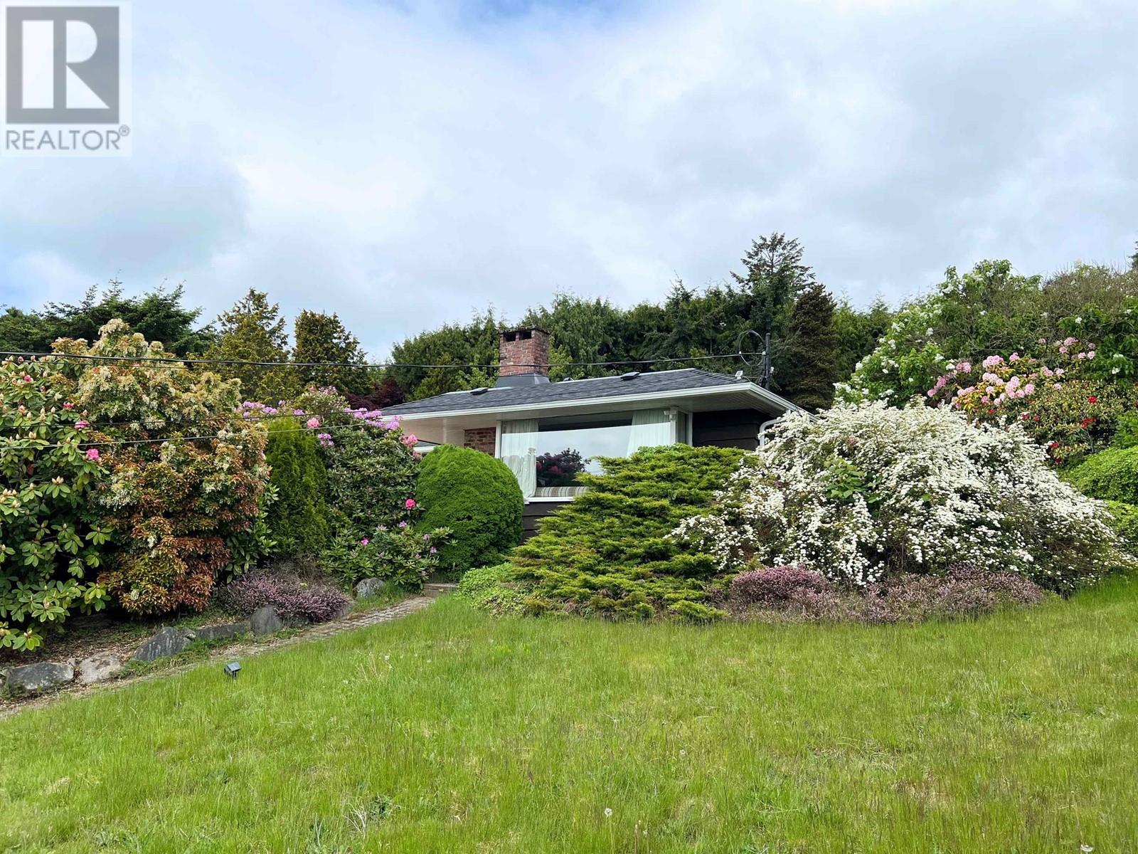 875 EYREMOUNT DRIVE, West Vancouver