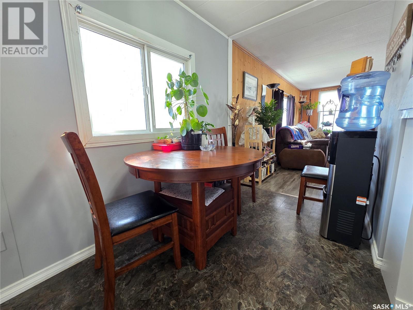 Photo 20 of 29 701 11 Th Avenue Nw, Swift Current SK
