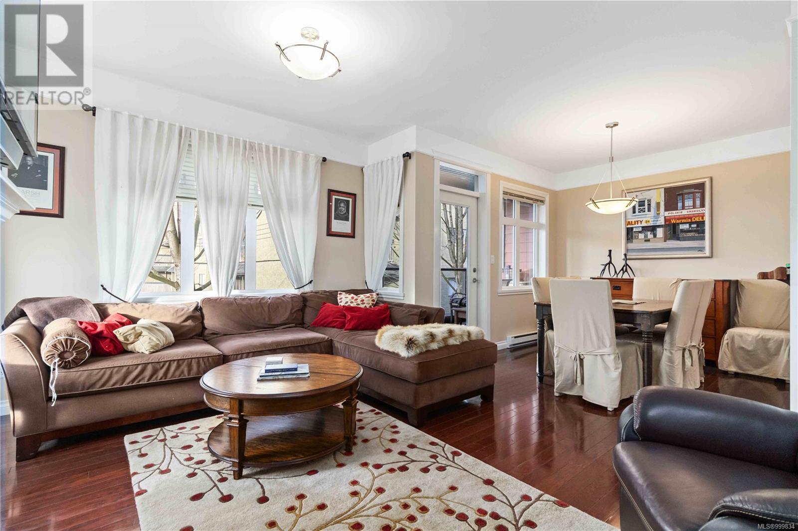 1 920 Caledonia Avenue, Victoria