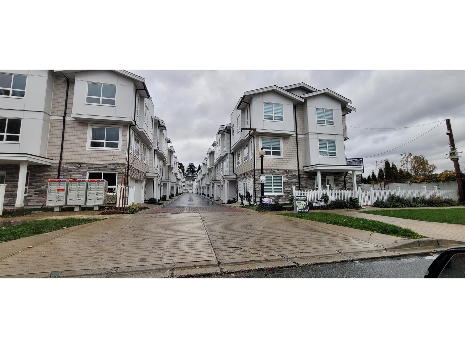 11 8181 135A STREET, Surrey