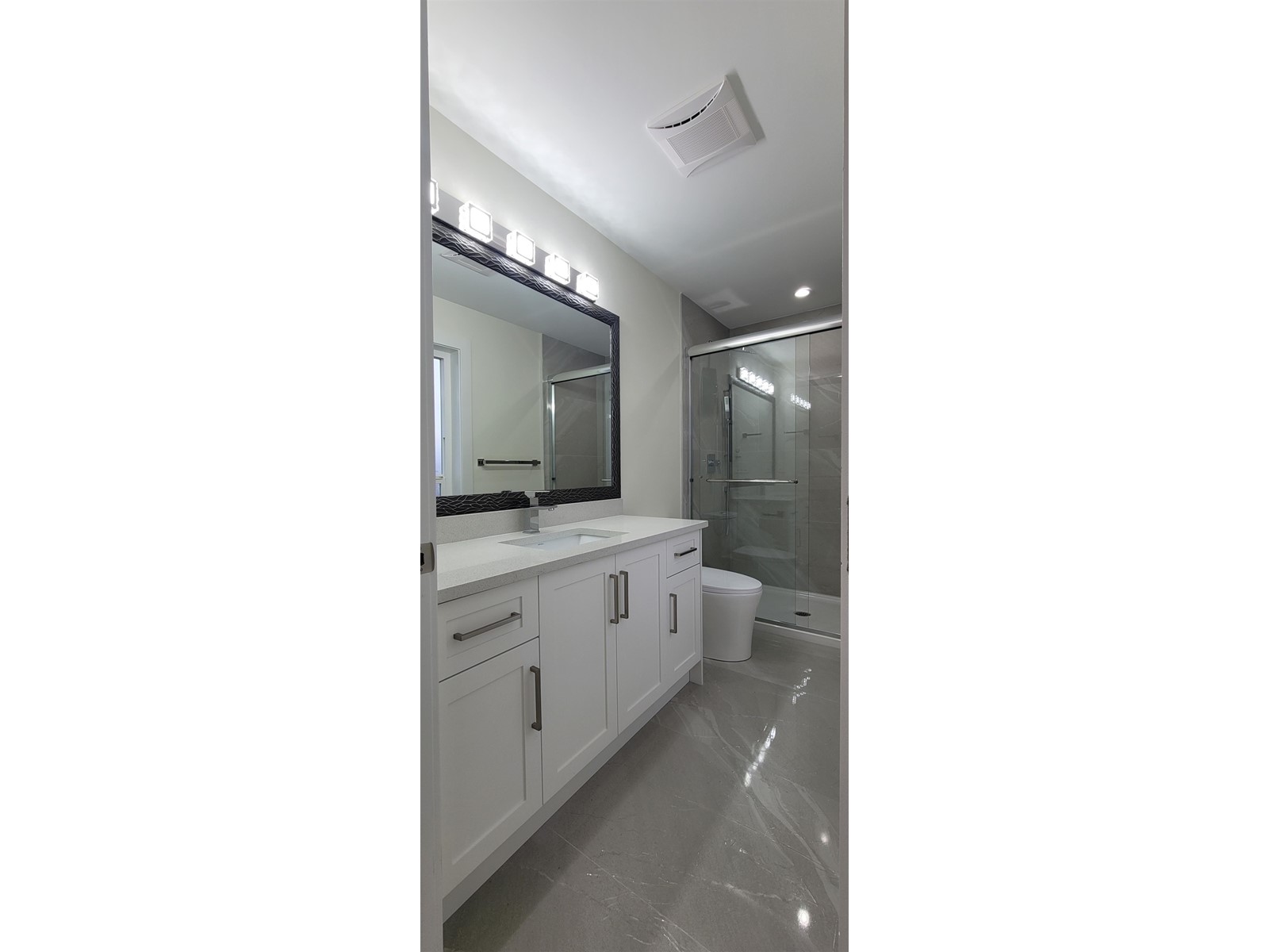 11 8181 135A STREET, Surrey