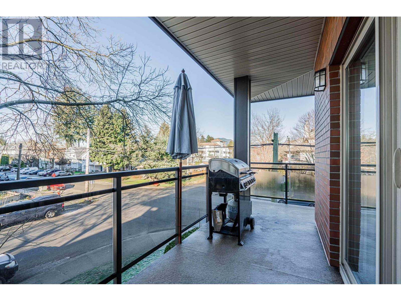 203 1988 SUFFOLK AVENUE, Port Coquitlam