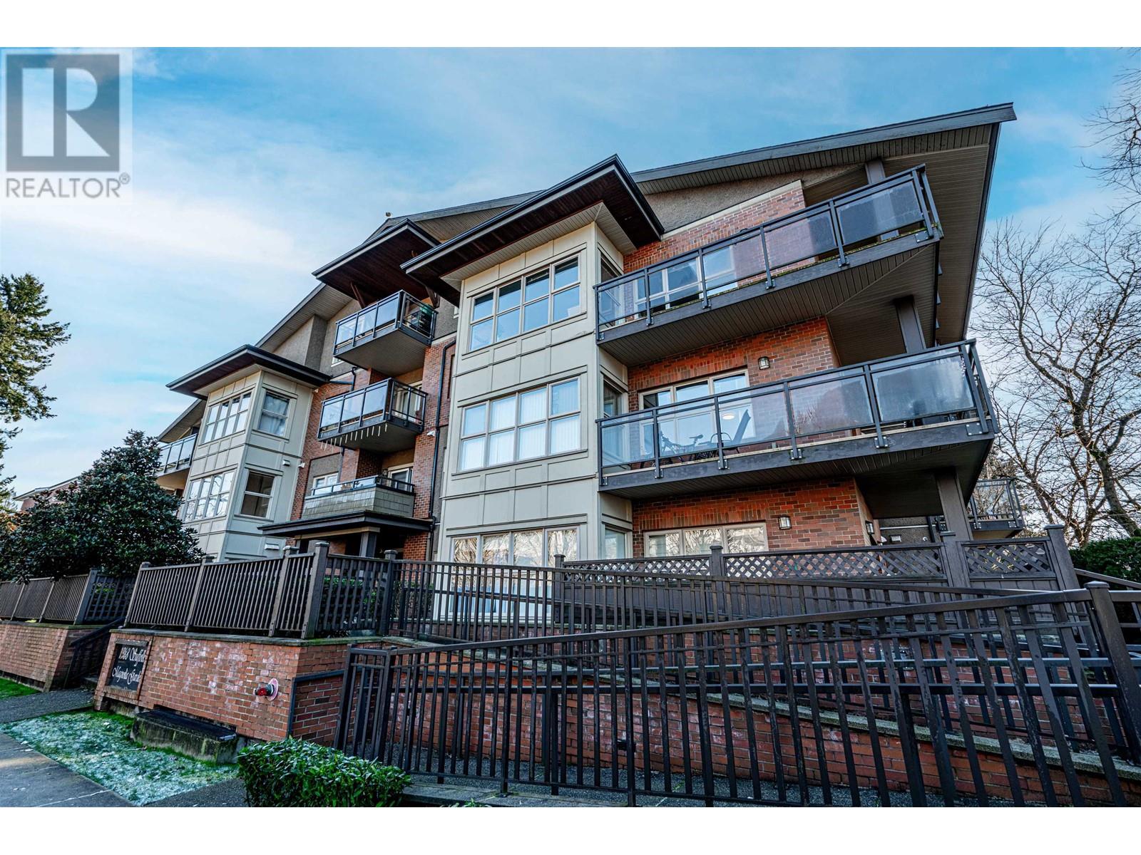 203 1988 SUFFOLK AVENUE, Port Coquitlam