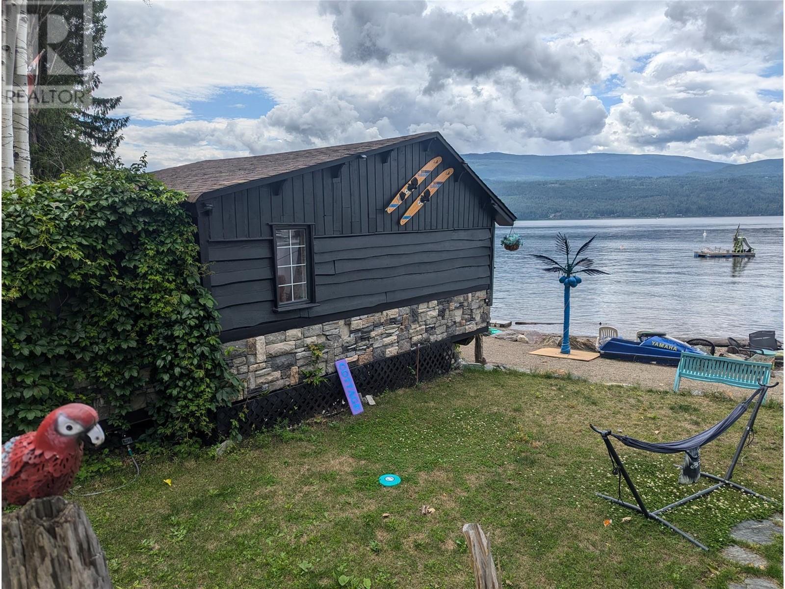 Photo 17 of 7780 Bentley Road, Anglemont BC